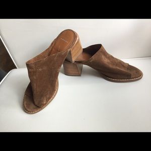 Aquatalia slides